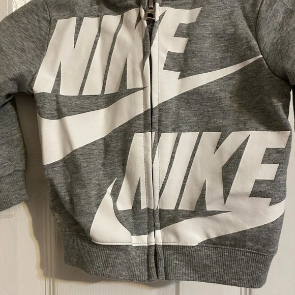 New Nike Full Zip Sweatshirt - Picture 4 of 7